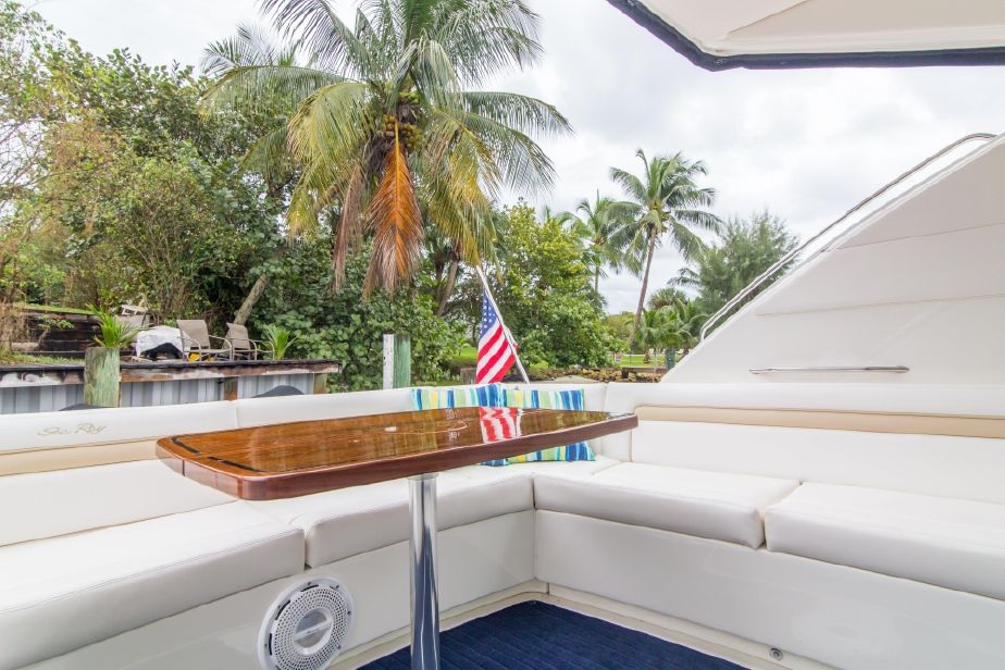 sunshine-boating-54-sea-ray-x3