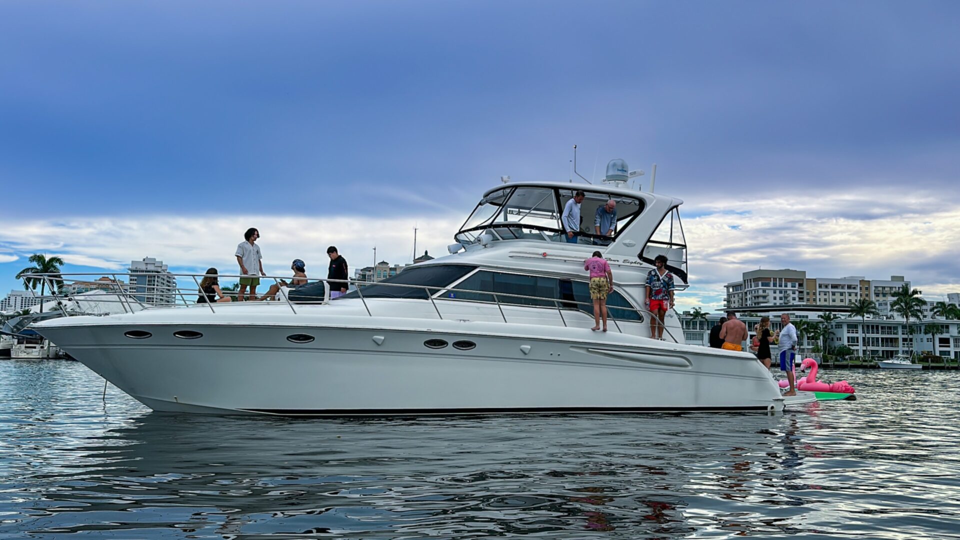 private yacht charter Fort Lauderdale www.sunshineboating.com